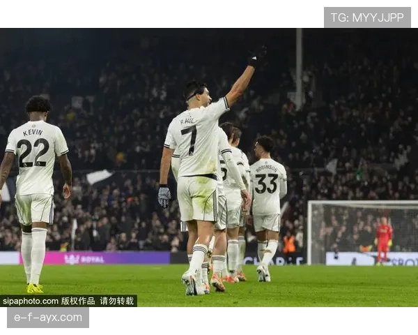 尼斯边路进攻火力全开，亮眼表现助球队稳步提升